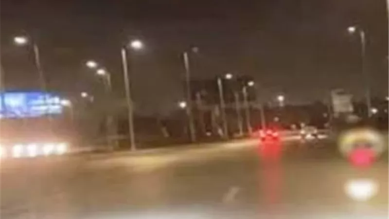 حقيقة ادعاءات عدم وجود لافتات إرشادية تحدد السرعات بمحورجمال عبدالناصر