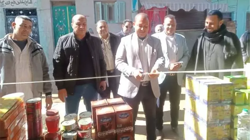 رئيس مدينة ابوقرقاص يفتتح معرض أهلا رمضان بمركز ابوقرقاص