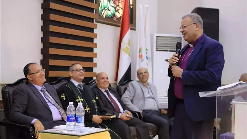 رئيس الإنجيلية يشهد حفل تنصيب القس سمير سلامة