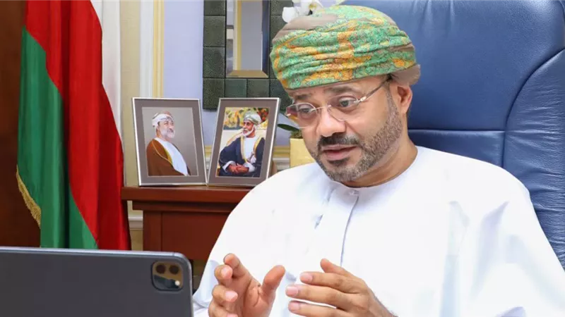 مسقط تفتح باب التفاهم: إيران وأمريكا تجتمعان لأول مرة منذ تصاعد التوتر