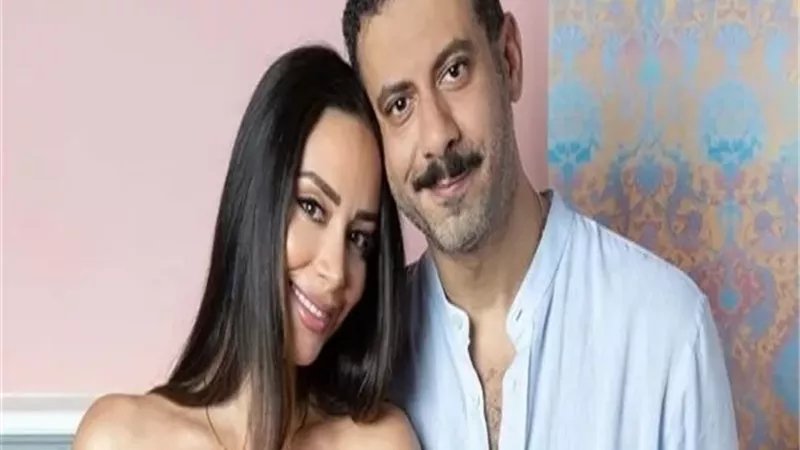 محمد فراج يتغزل فى زوجته بسنت شوقي