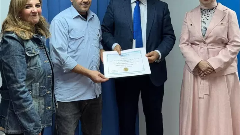معبد يكرم العاملين المثاليين بالأسواق الحرة