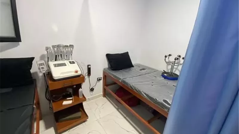 غلق وإنذار منشآت طبية مخالفة بالإسماعيلية ..صور