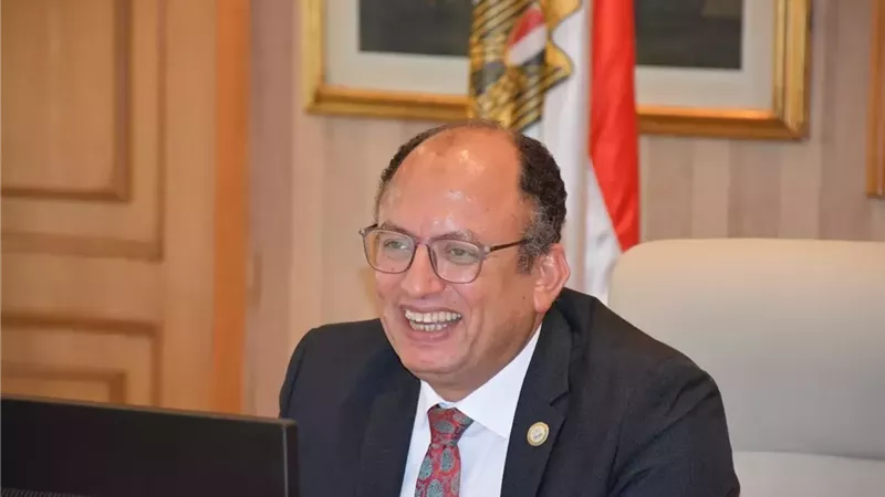دورات تدريبية فى الذكاءالاصطناعى لتنمية مهارات طلاب جامعة العاصمة