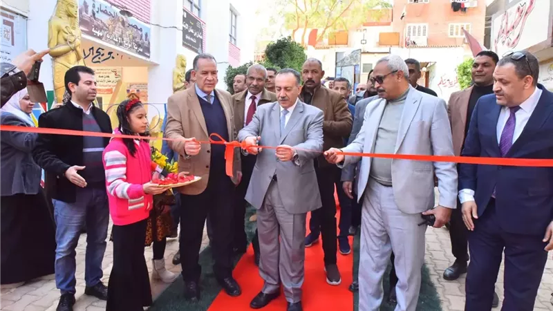 محافظ أسيوط يفتتح معرض تدوير المخلفات بأبوتيج