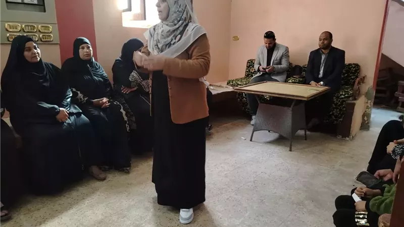 170 سيدة فى ندوة وحدة السكان بالأقصر ضمن مبادرة «رفقاً بالقوارير»