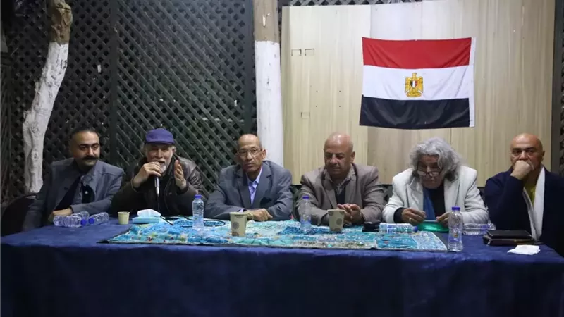 جسر فني يربط الأجيال في أتيليه القاهرة