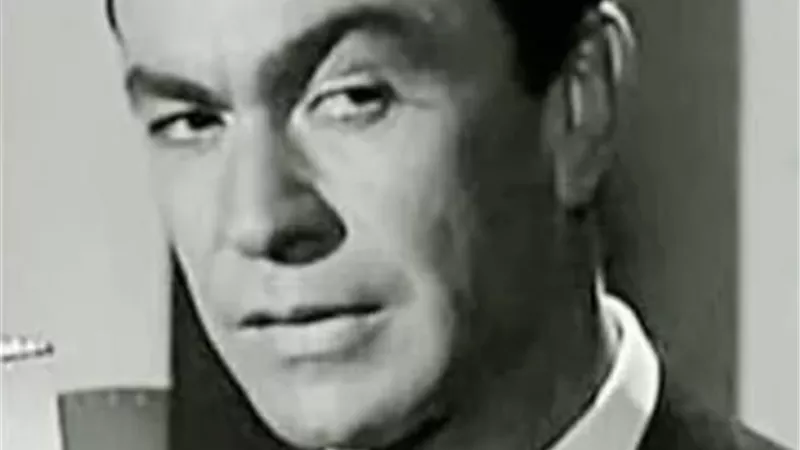 عادل أدهم بدأ حياته راقصا فى السينما.. وأنور وجدى رفضه كممثل
