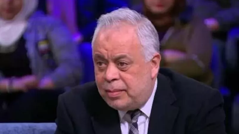 الأعلى للإعلام يتلقى شكوى من الدكتور أشرف زكي ضد بلوجر