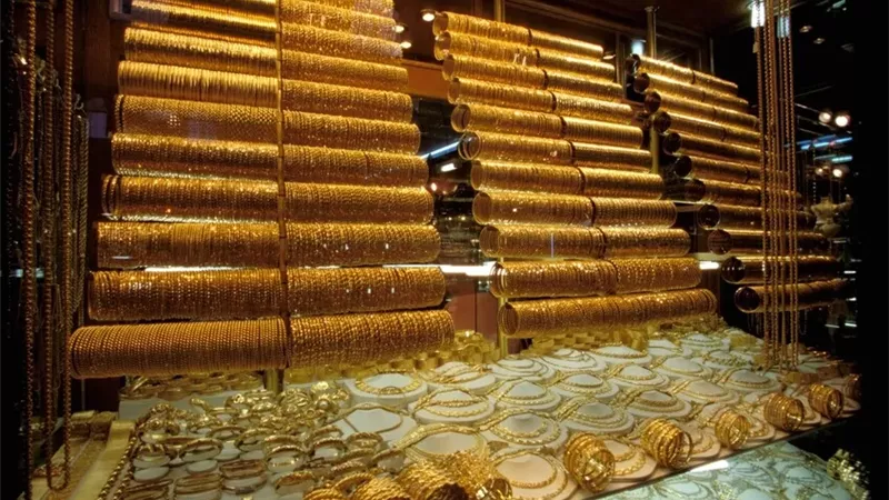 شعبة المجوهرات توضح أسباب ارتفاع أسعار الذهب لأعلى نقطة