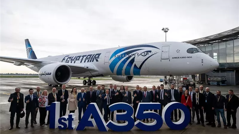 وصول أول طائرة لمصر للطيران من طراز الايرباصA350-900 إلى مطار القاهرة