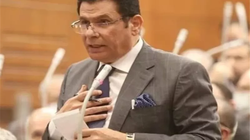 الصالحي يطالب بسرعة افتتاح مستشفى الطوارئ بالشوبك