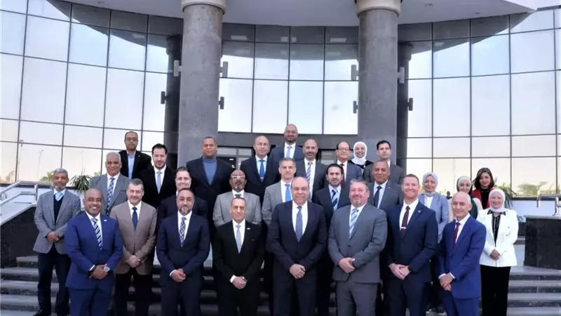 وزيرالطيران يلتقي وفد إدارة الطيران الفيدرالي الأمريكية (FAA)
