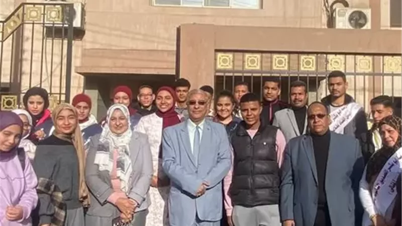 انطلاق معسكر قادة مدارس الجمهورية لطلاب اتحاد المدارس بقنا