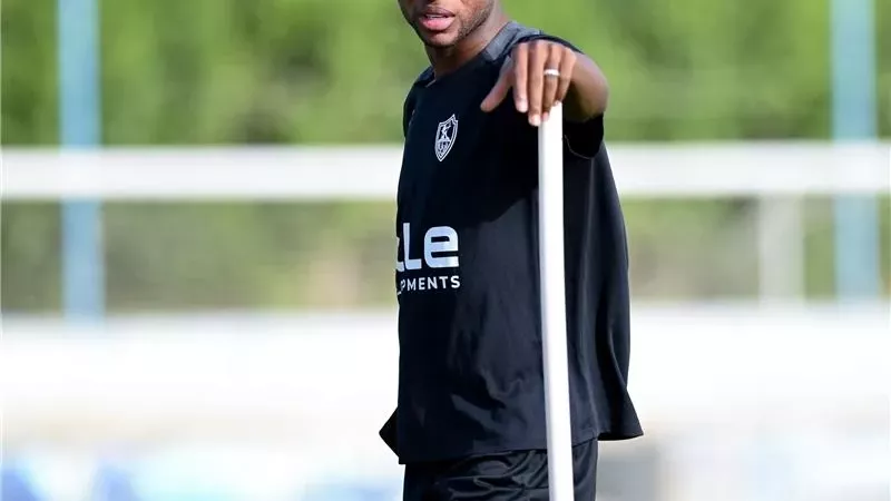الزمالك يحسم موقف شيكو بانزا من التواجد بمعسكر الفريق خلال ساعات