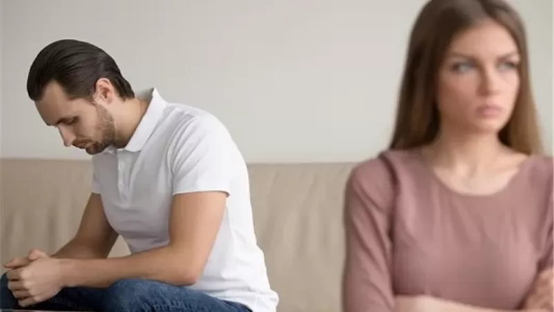 أخطاء شائعة يرتكبها الأزواج في عيد الحب وكيف تتجنبها