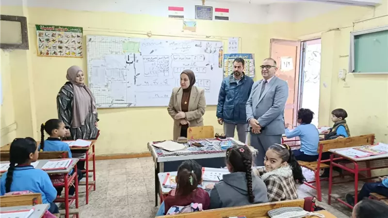 مدير تعليم القاهرة تجري جولة ميدانية بعدد من المدارس