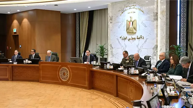 الحكومة تطلق كتيبًا لتعزيز أداء الوزراء بعد التعديل الوزاري