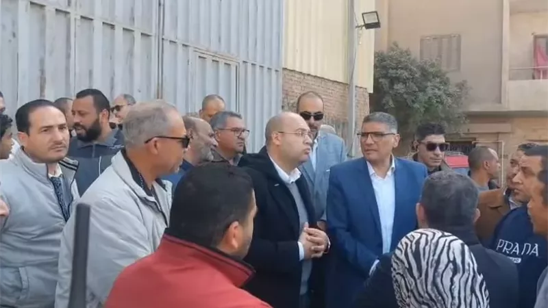 محافظ الجيزة يتفقد جهود تطهير مصرف رشاح أبو عوض بالهرم