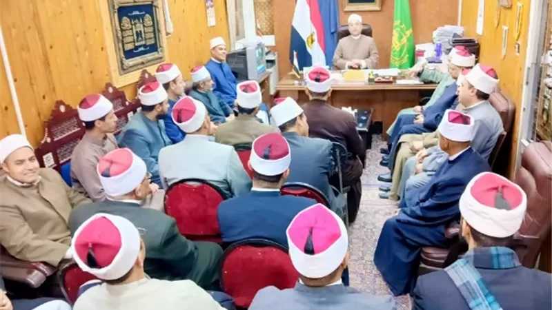 مدير أوقاف القليوبية يلتقي أئمة قادة الفكر استعدادًا لشهر رمضان