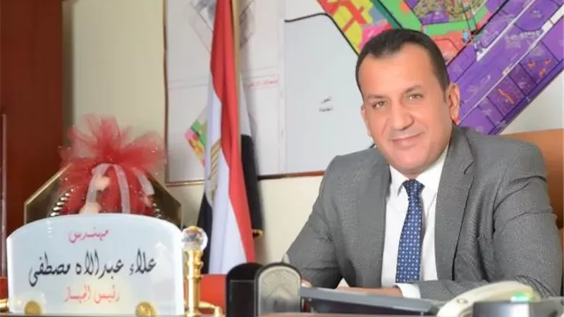 أسباب العقوبات الرادعة من رئيس جهاز العاشر لأصحاب المصانع.. بالصور