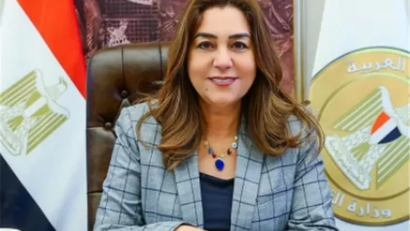 إجراءات حازمة من وزيرة التنمية المحلية والبيئة ضد الحرق المكشوف