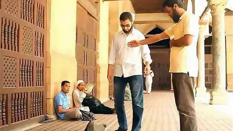 الضوابط الشرعية للمرور بين يدي المصلين وأثره على صحة الصلاة