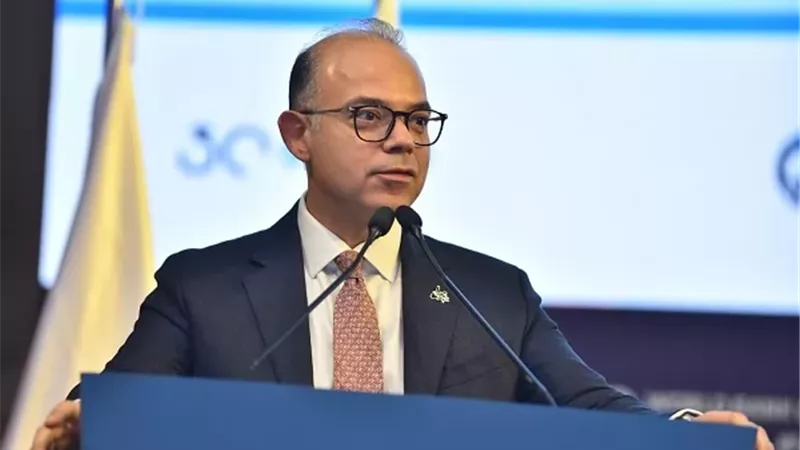 وزير الاستثمار : بناء قاعدة بيانات للانبعاثات الكربونية عزز دقة توجيه التمويل الأخضر