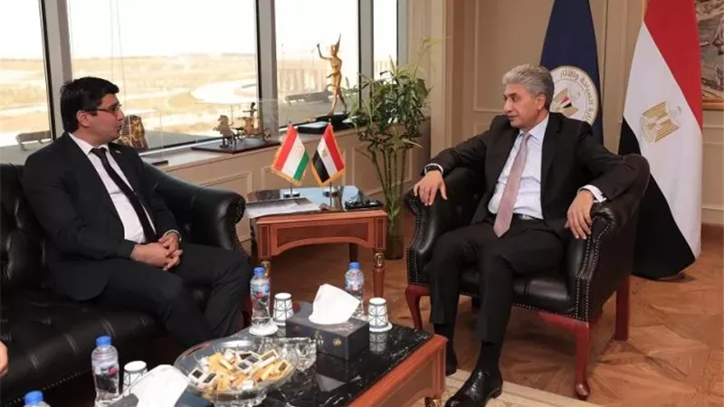 وزيرالسياحة يستقبل سفيرطاجيكستان بالقاهرة لتعزيزالتعاون المشترك