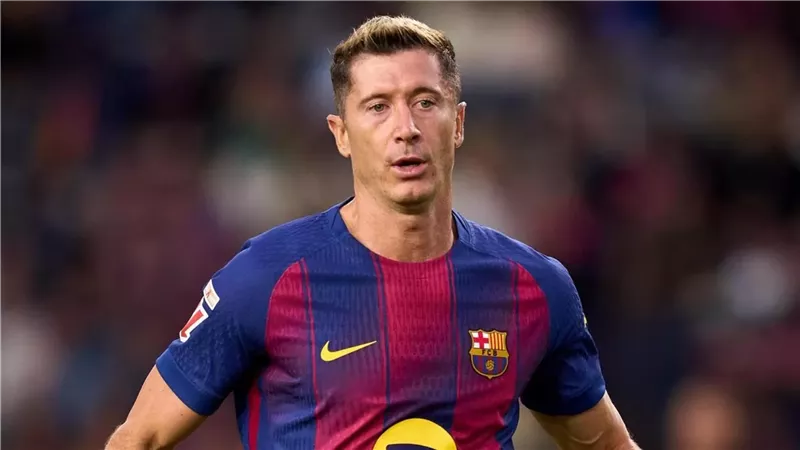 الدوري الإسباني.. ليفاندوفسكي يقود تشكيل برشلونة ضد جيرونا اليوم