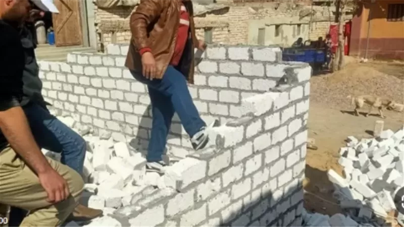 تكثيف لإزالة التعديات ومواصلة تطهير المساقي والمصارف