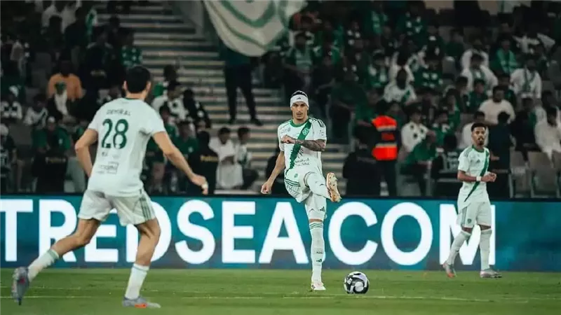 الأهلى السعودى يهزم أهلى الامارات برباعية في دوري أبطال آسيا
