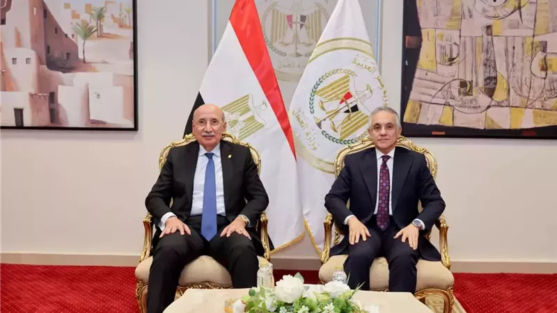 وزير العدل يستقبل رئيس مجلس القضاء الأعلى لتهنئته بتولي مهام منصب