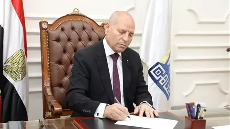 محافظ القاهرة: تعيين دكتور أحمد أنوار عطية نائباً له.