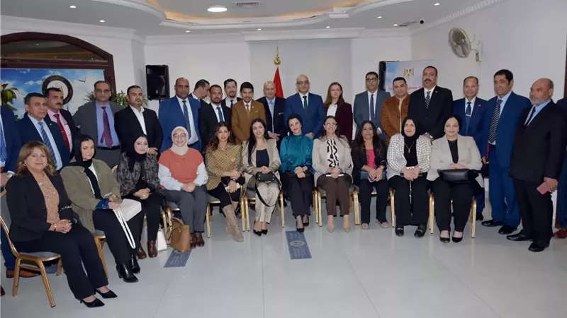 تذليل العقبات التى تواجه العمال .. لقاء القنصل المصري في الكويت مع أبناء الجالية
