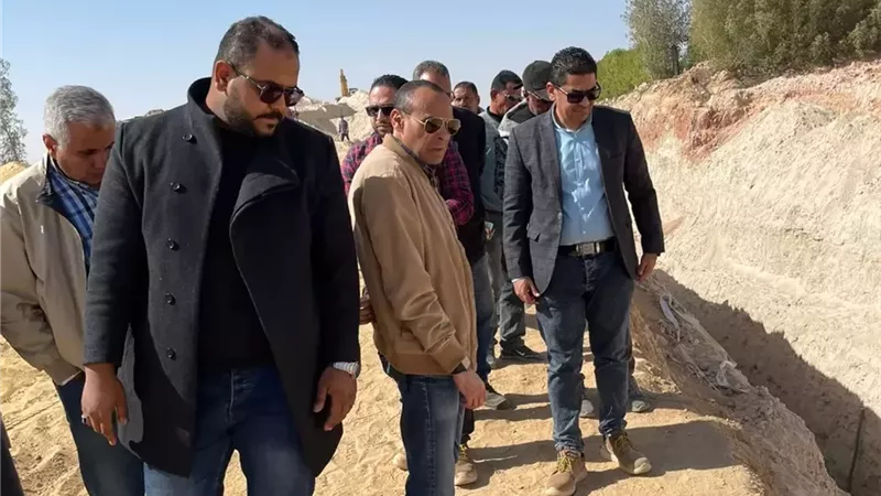 متابعة ميدانية لمشروعات المياه والصرف بسفنكس الجديدة