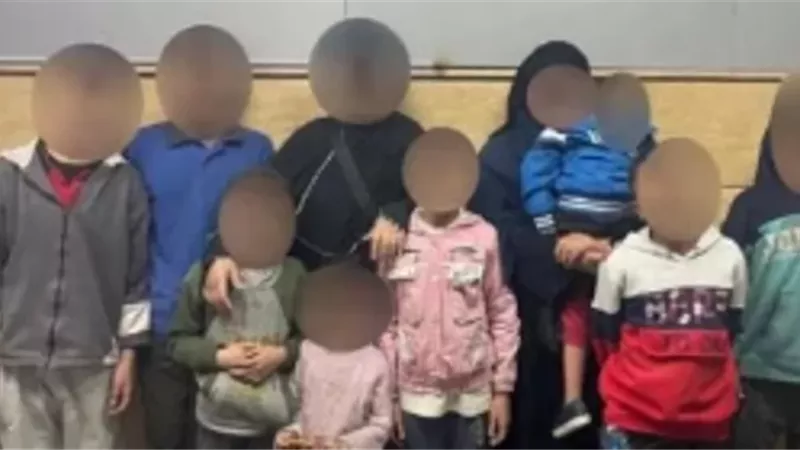 إحالة سيدة و4 رجال للمحاكمة بتهمة استغلال أطفال في التسول