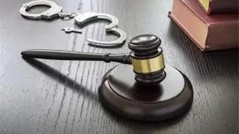 ما هي عقوبة التزوير في اوراق رسمية؟