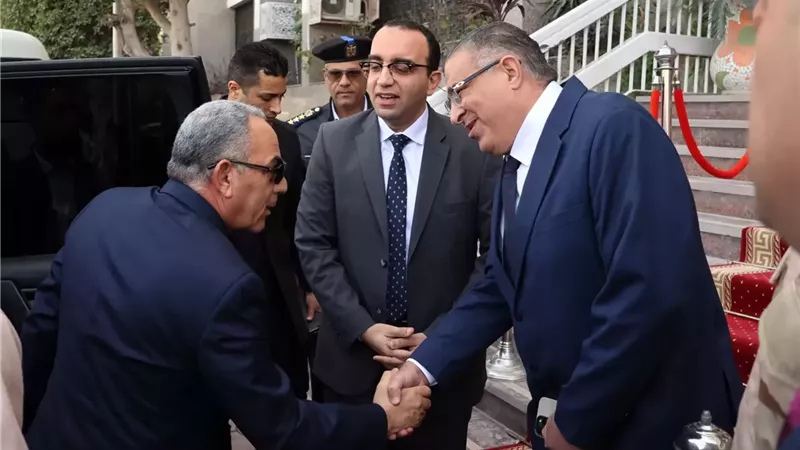 اللواء نبيل حسب الله يهنئ أهالي الإسماعيلية بشهر رمضان