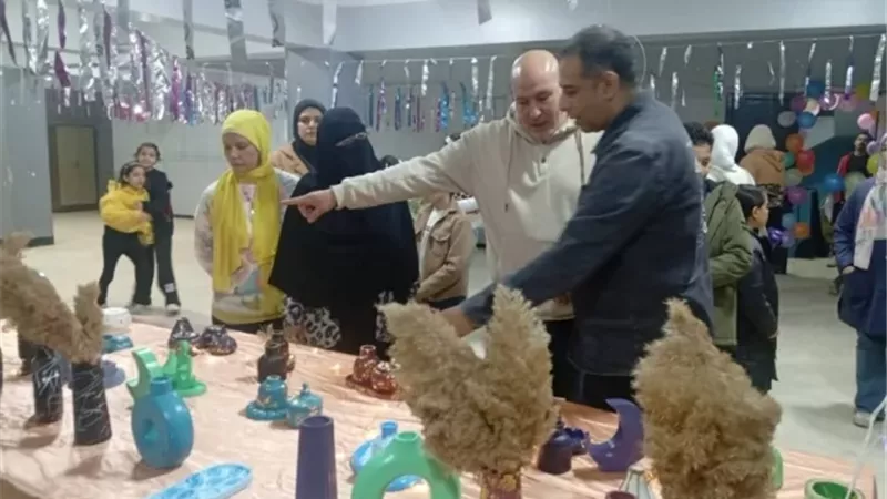 الفرماوي يشهد المعرض الختامي لبرنامج الفنون التشكيلية