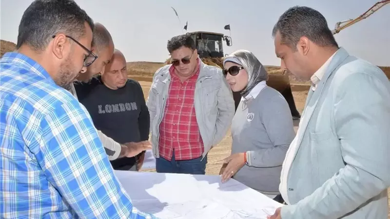 رئيس جهازتنمية مدينة السويس الجديدة تتفقد مشروعات البنية الأساسية