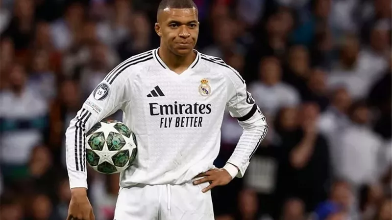 مبابي يقود هجوم ريال مدريد أمام بنفيكا في دوري أبطال أوروبا