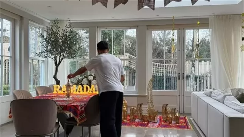 محمد صلاح يحتفل بقدوم شهر رمضان