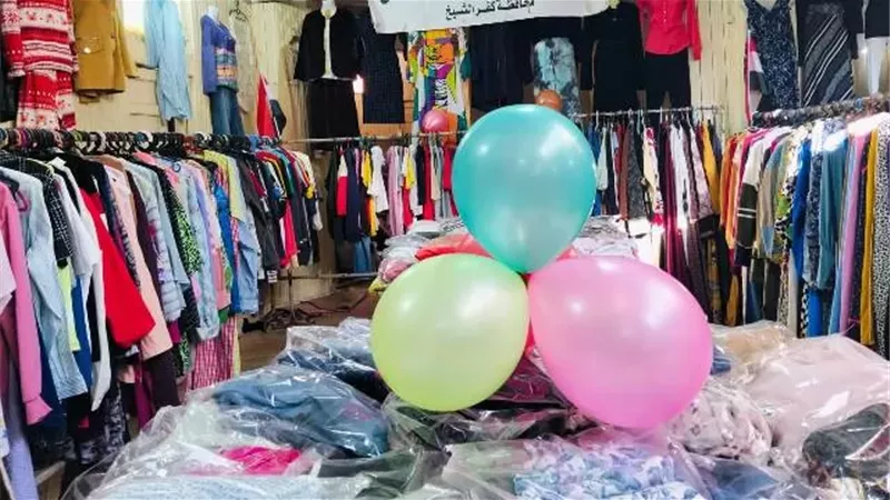 توزيع (3185) قطعة ملابس جديدة بقرى الحامول