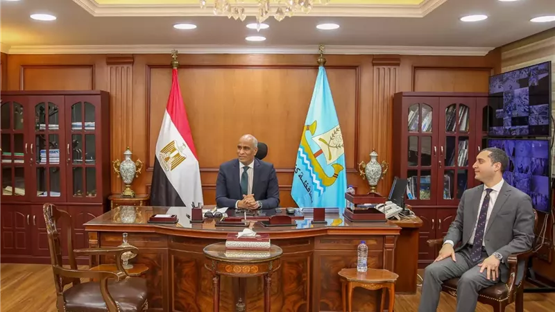 مكى يناقش مشاكل الدوائر مع أعضاء مجلسي النواب والشيوخ بكفرالشيخ
