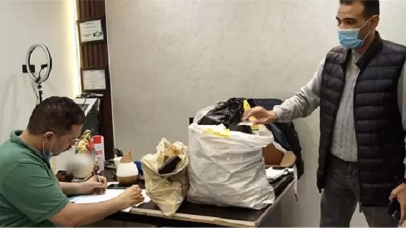 حملة مفاجئة تكشف أدوية وأعشاب مجهولة داخل مركز علاج طبيعي بمغاغة