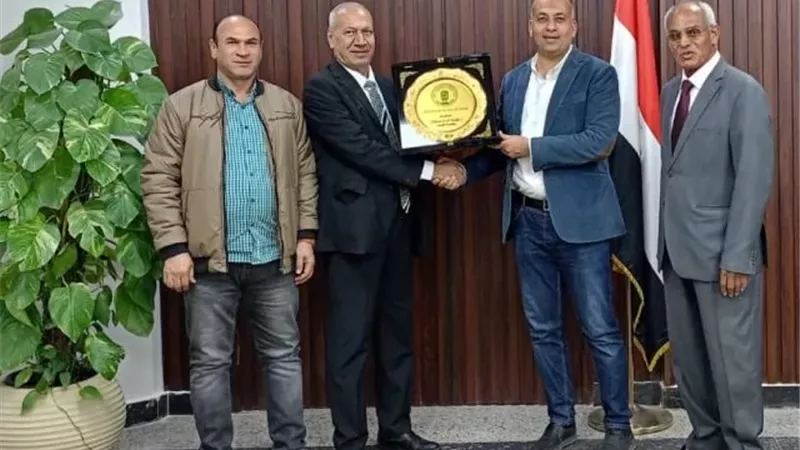 تفاصيل تكريم رابطة أبناء سوهاج لرئيس جهاز مدينة بدر.. بالصور