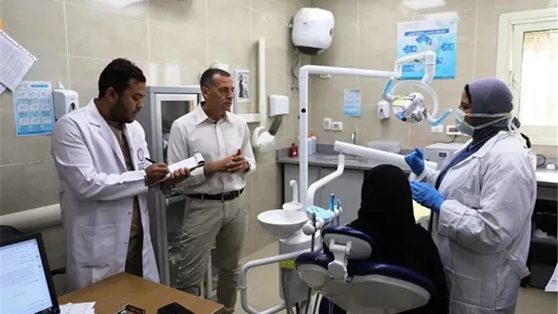 محافظ أسوان يتفقد المنشآت الصحية بمنظومة التأمين الصحى الشامل بال