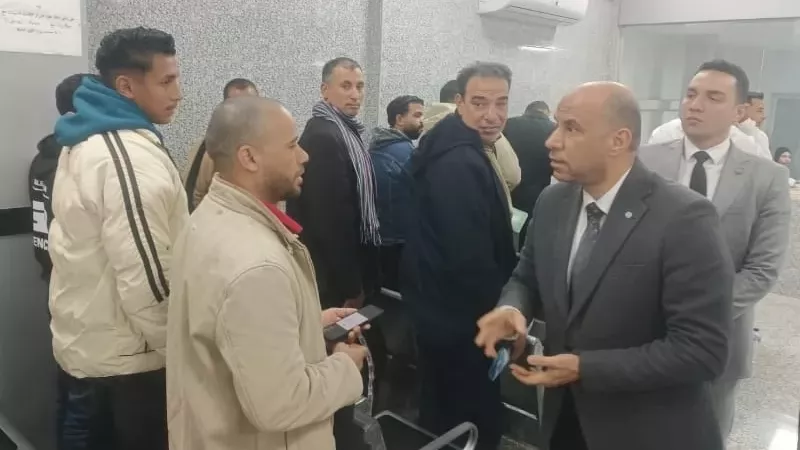 وزير العمل يوجه بإطلاق تطبيق إلكتروني لحجز مواعيد توثيق عقود العم