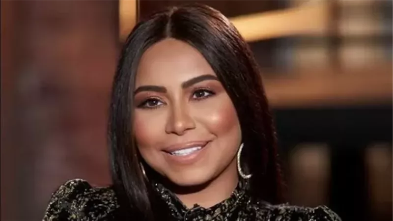 محاكمة المتهم بالاستيلاء على صفحات الفنانة 